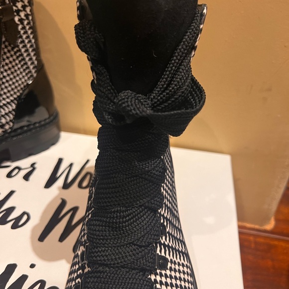 The Office of Angela Scott -Limited Edition-- Mr.Carter in Glenn Plaid Size 37 - Picture 13 of 16